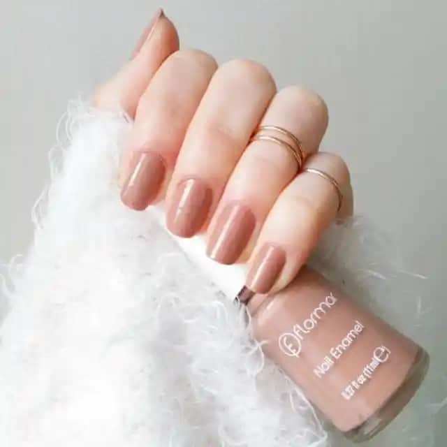 Flormar 472 Caramel Latte Oje: Renk ve Performansıyla Trendleri Yansıtan Seçenek