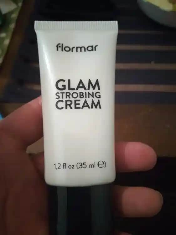 Flormar Glam Strobing Kremi ile Parlak ve Işıltılı Bir Cilt Görünümüne Ulaşın