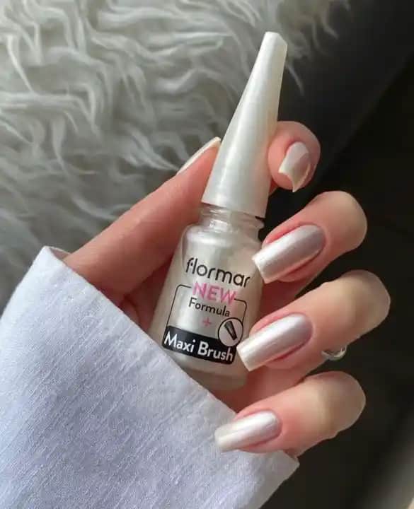 Flormar PL201 Luxury White: Günlük ve Özel Davetler İçin Şık ve Dayanıklı Oje Seçeneği