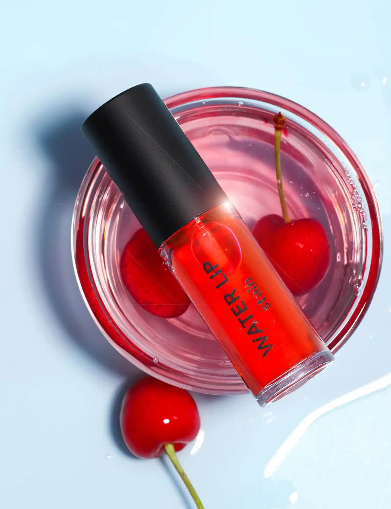 Flormar Water Lip Stain: Su Bazlı Formülüyle Doğal Renk ve Bakım Sunan Makyaj Ürünü