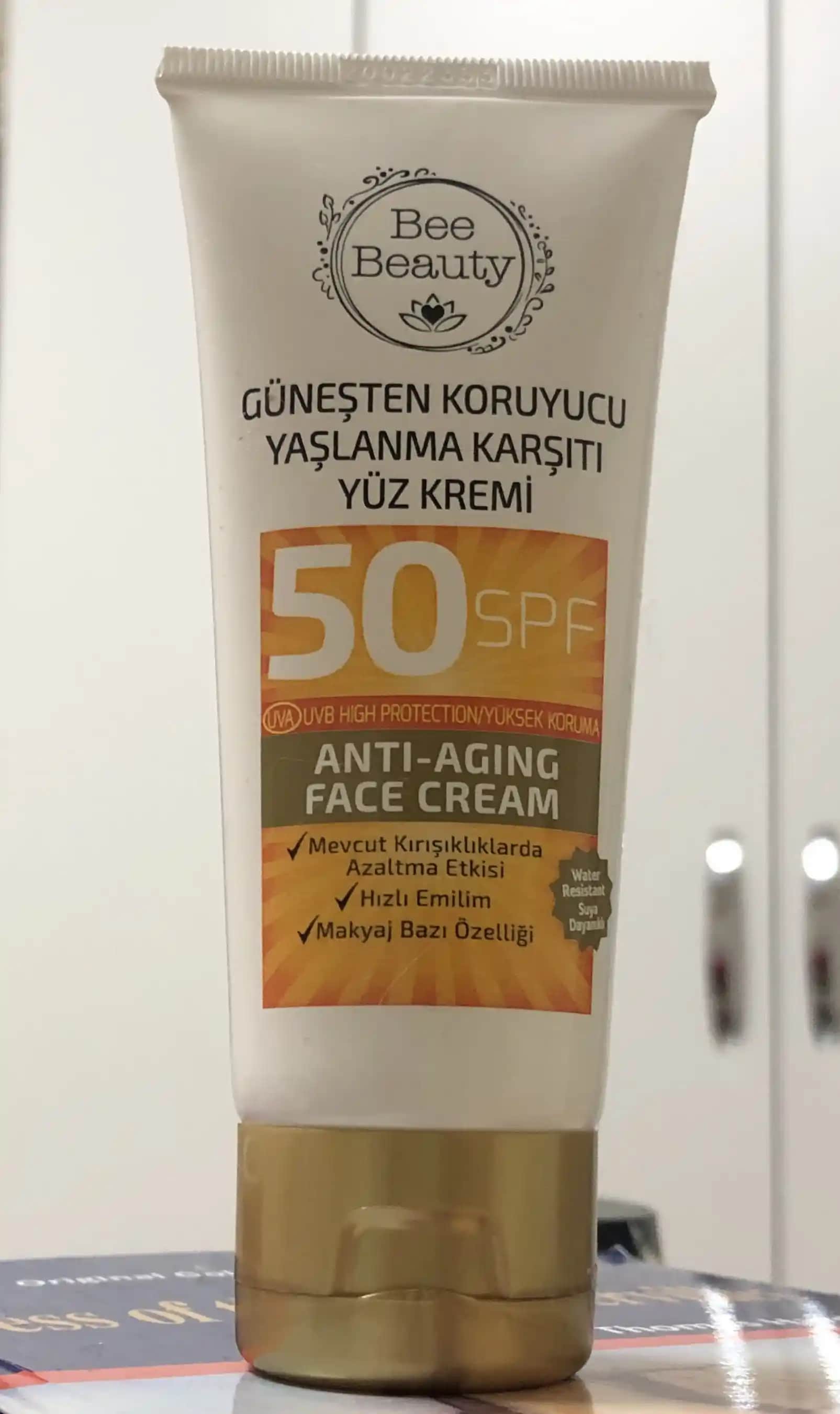 Fondotenli Güneş Kremi Nedir ve Nasıl Seçilir Günlük Kullanım İçin Bilmeniz Gerekenler