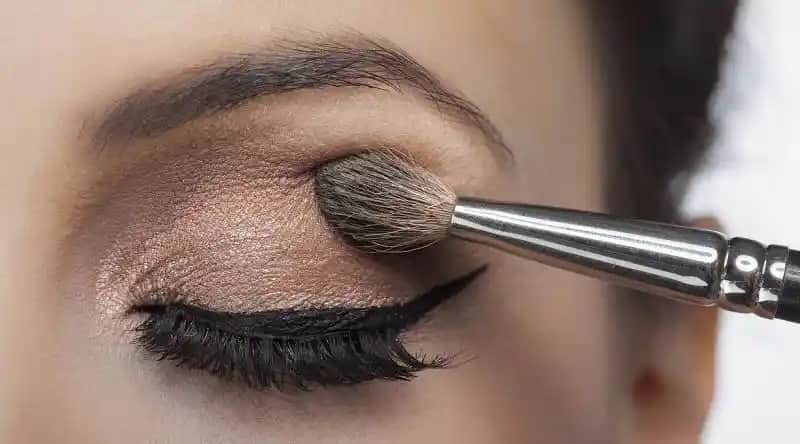 Göz Makyajı Nasıl Yapılır? Temel Teknikler ve Göz Şekline Uygun İpuçları