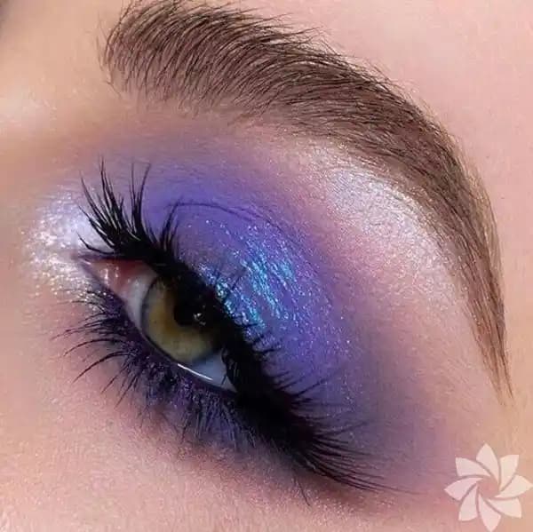 Göz Makyajı Trendleri ve Uygulama İpuçlarıyla Büyüleyici Bakışlar Yaratın