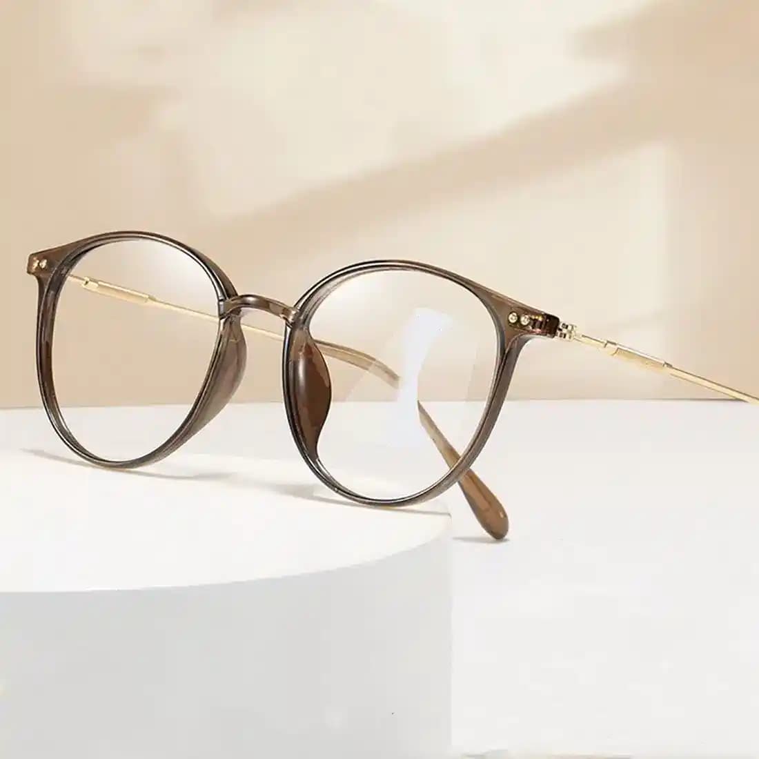 Gözlük Fiyatlarını Belirleyen Faktörler ve Uygun Seçenekler Rehberi