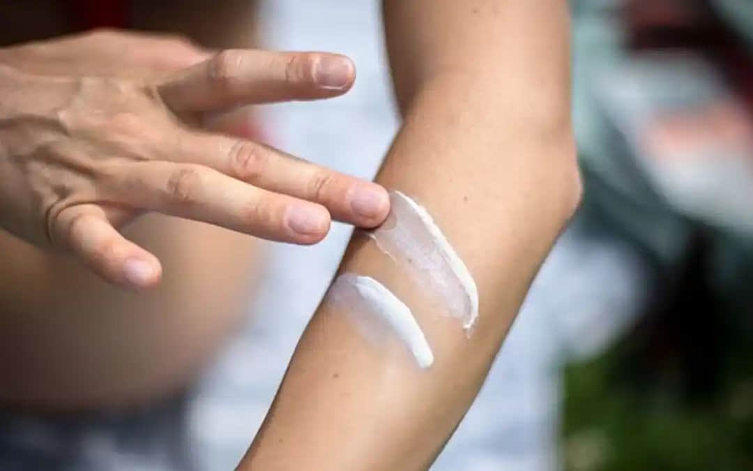 Güneş Kremi ve Koruyucu Ürünler Arasındaki Farklar ve Doğru Seçim İpuçları