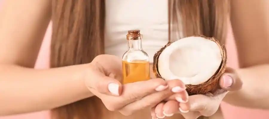 Hindistan Cevizi Yağı ile Saç Bakımı ve Faydaları: Uygulama Yöntemleri ve İpuçları