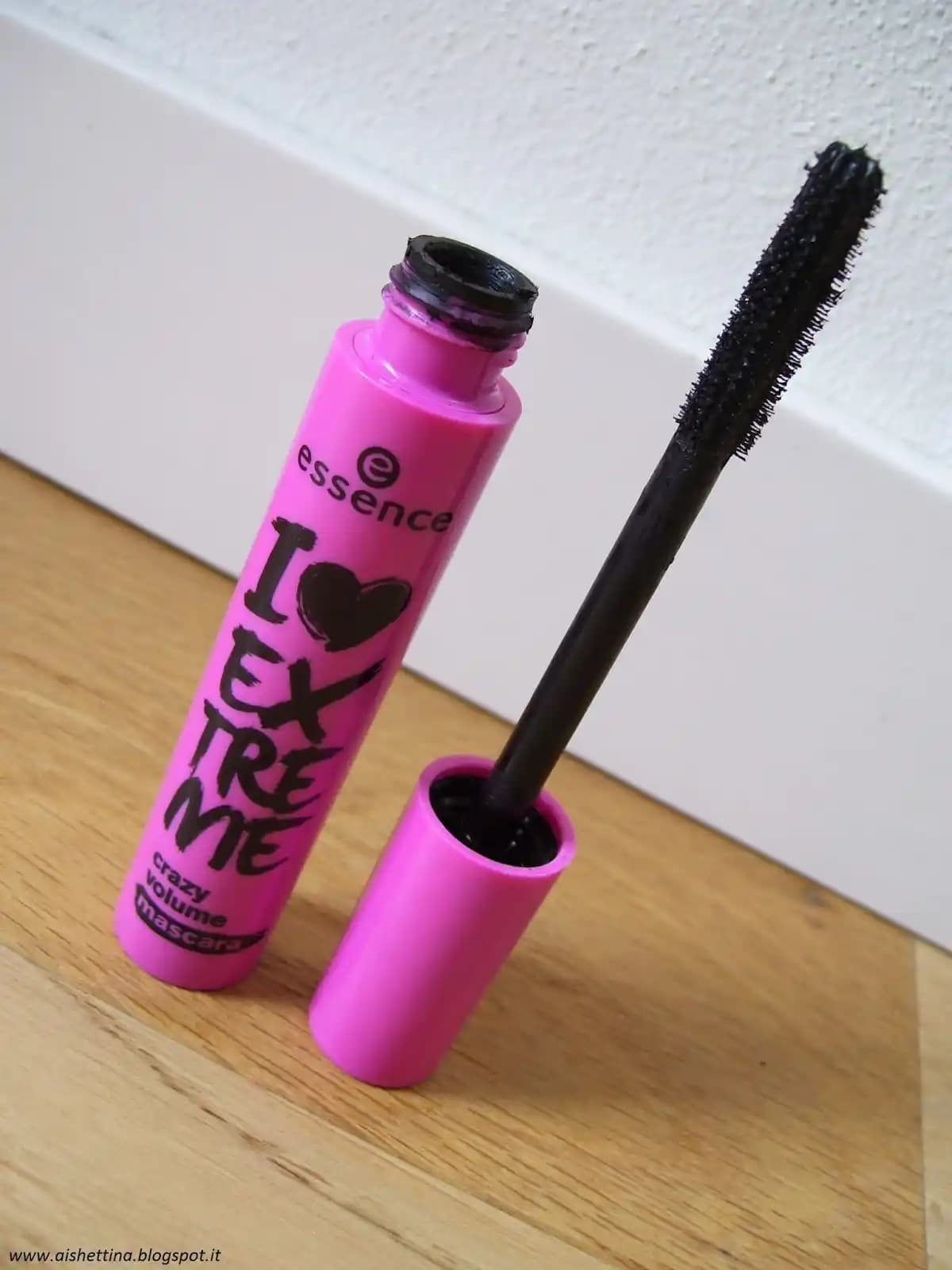 I Love Extreme Maskara Serisi: Kirpiklere Çılgınlık Katacak Etkili Makyaj Ürünü