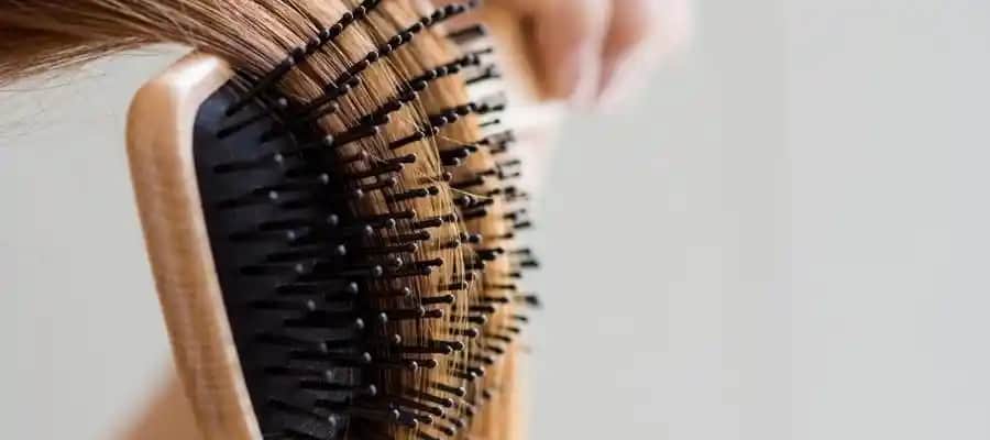 İnce Telli Saçlar İçin En Uygun Taraklar ve Bakım İpuçları