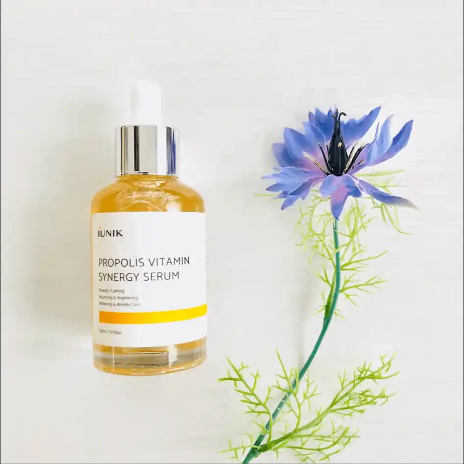 iUNIK Propolis Vitamin Synergy Serumu: Doğal İçeriklerle Güçlendirilmiş Cilt Bakımı