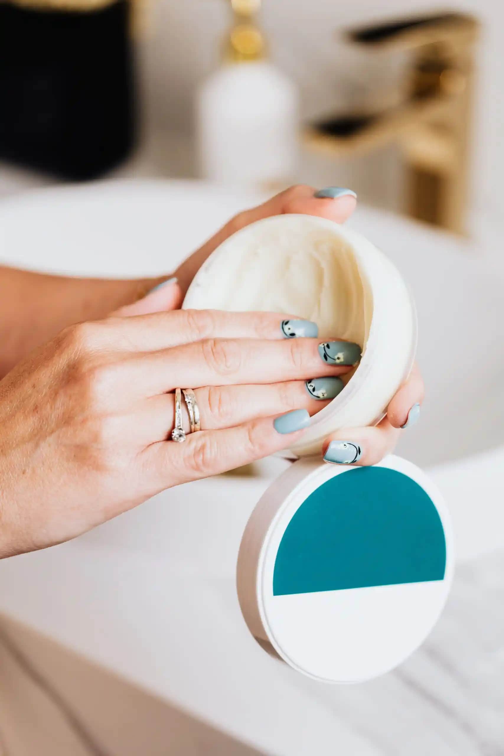 Kalıcı Oje Sonrası Tırnak Bakımı ve Sağlıklı Tırnaklar İçin En Etkili Yöntemler