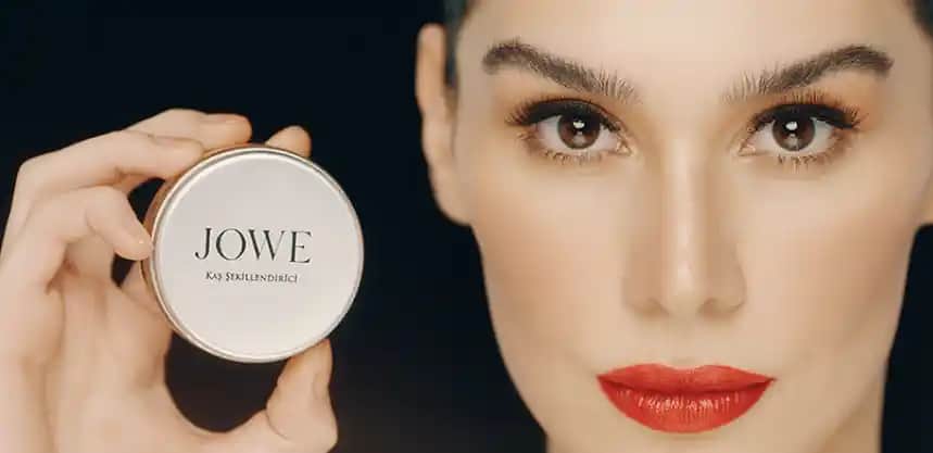 Kaş Şekillendirici Ürünlerin Kullanımı ve Faydaları Hakkında Detaylı Rehber