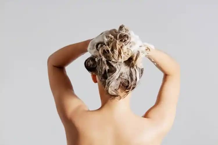 Keratin Bakımı Sonrası Uygun Şampuan Seçimi ve Saç Sağlığını Koruma İpuçları