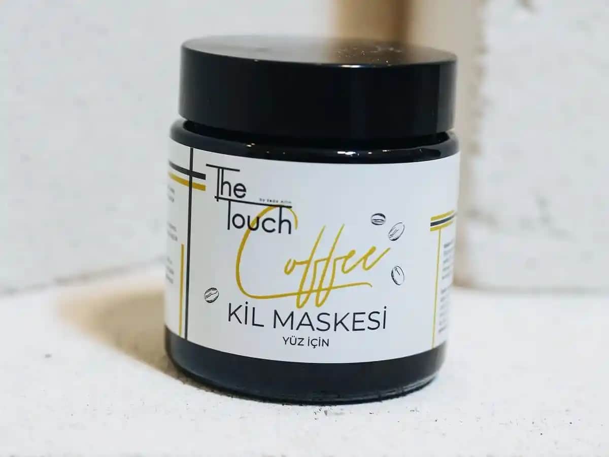 Kil Maskeleri ve Kozmetik Kullanımı: Doğal Cilt Bakımında Etkili Yöntemler