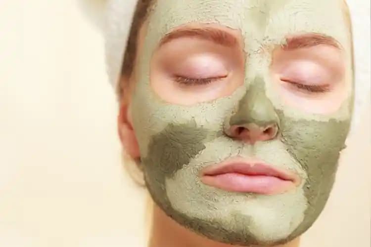 Kil Maskesi Kullanım Sıklığı ve Cilt Tipine Göre Doğru Uygulama Rehberi