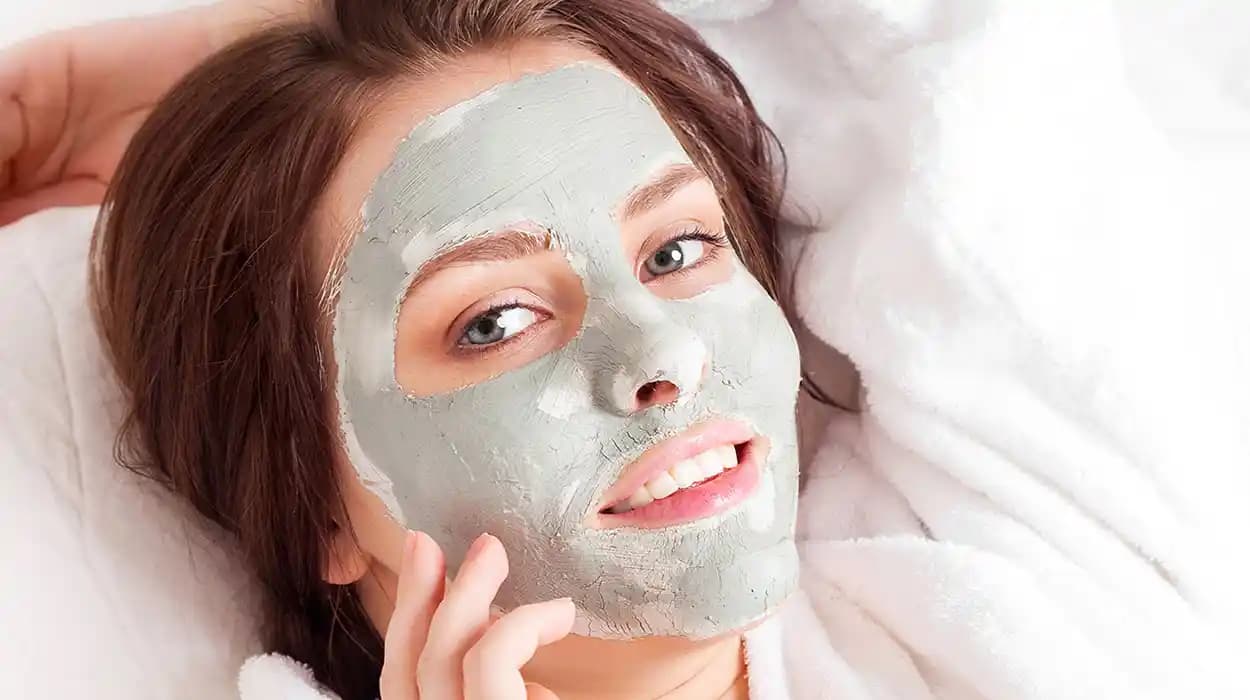 Kollajen İçeriğiyle Zenginleştirilmiş Kil Maskeleri: Cilt Sağlığını Destekleyen Doğal Çözümler