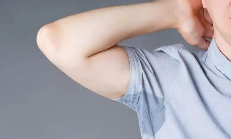 Koltuk Altı Kokusu Nasıl Geçer: Doğal ve Kalıcı Çözüm Yöntemleri