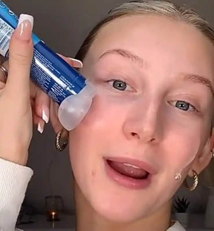 Kozmetik Dünyasında Kayganlaştırıcı Seçimi ve Kullanım Rehberi