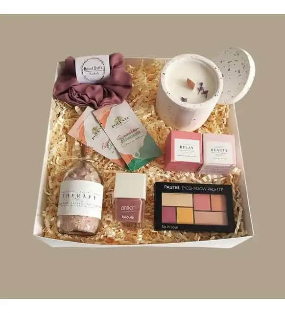 Kozmetik Hediye Setleri: Güzellik ve Şıklığın En Güzel Buluşması