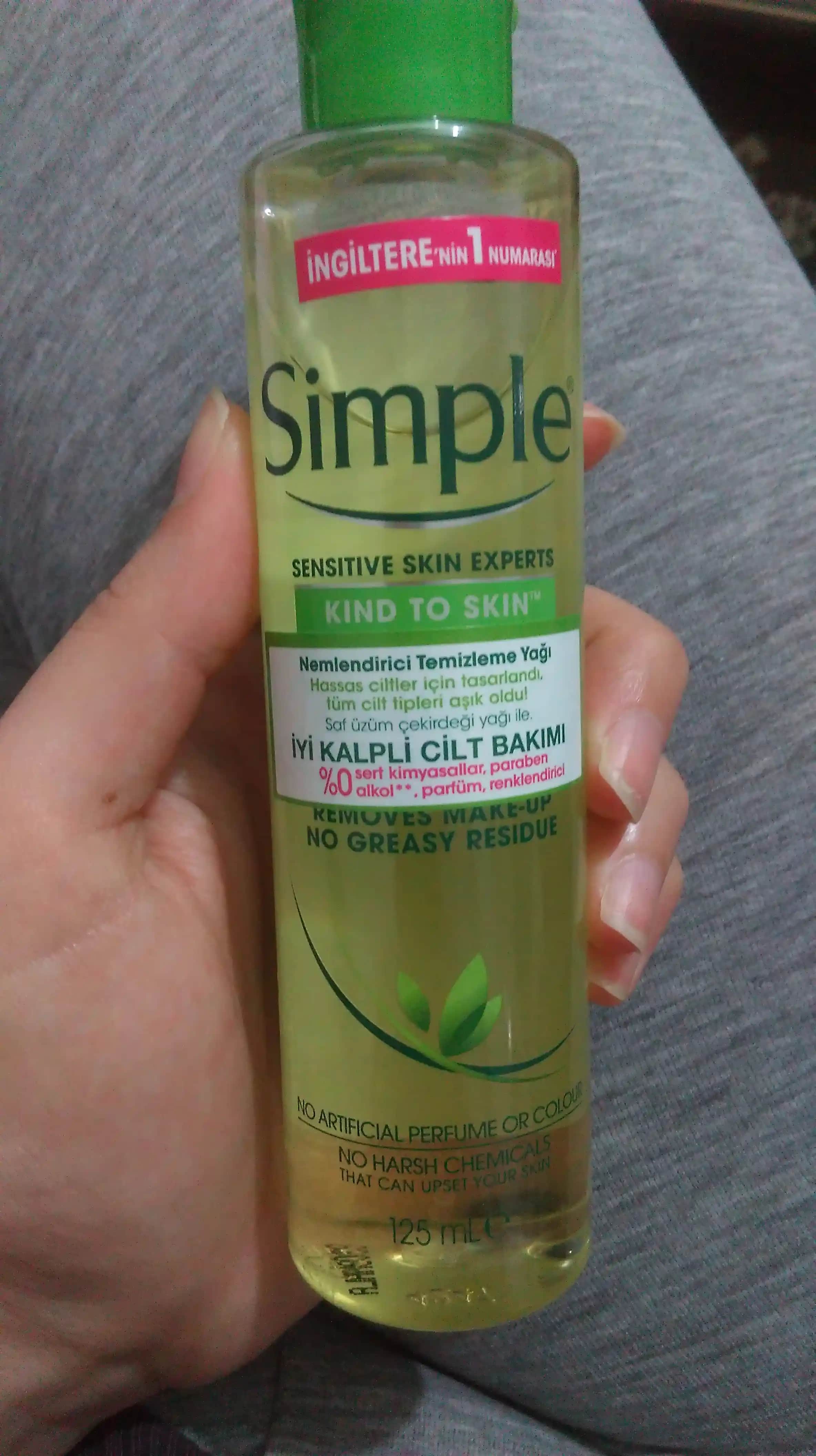 Doğal ve Etkili Simple Yağ Bazlı Temizleyici ile Sağlıklı Cilt Bakımı Rehberi