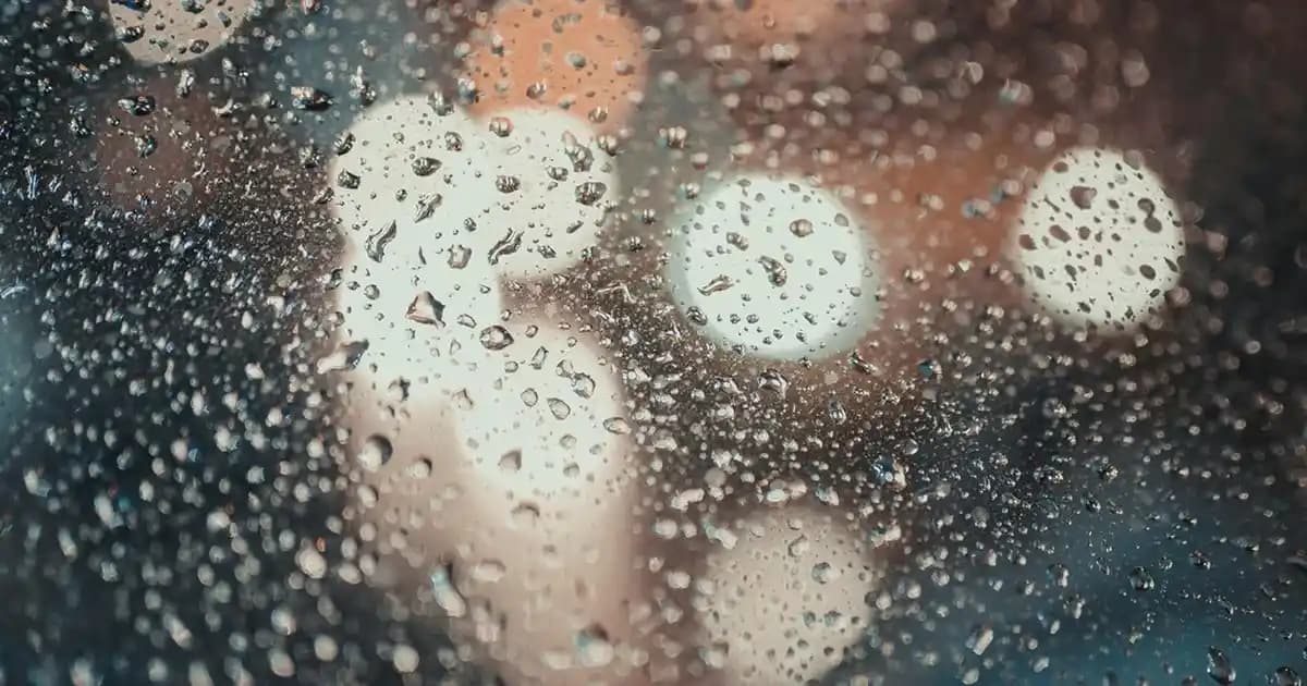 2025'te Güneş Kremi ve Makyaj Bazı Sıralamasında Bilmeniz Gereken 3 Önemli Kural