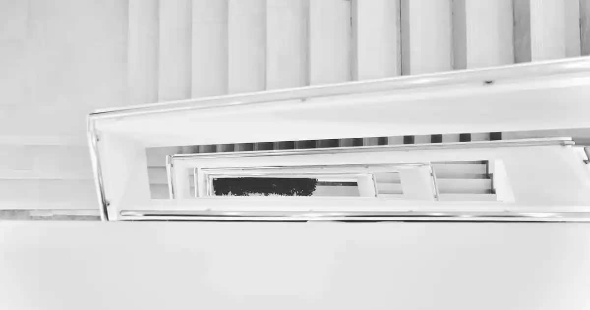 Keratolitik Kremler: Cilt Yenileme ve Sorun Çözümünde Etkili Kullanım Rehberi