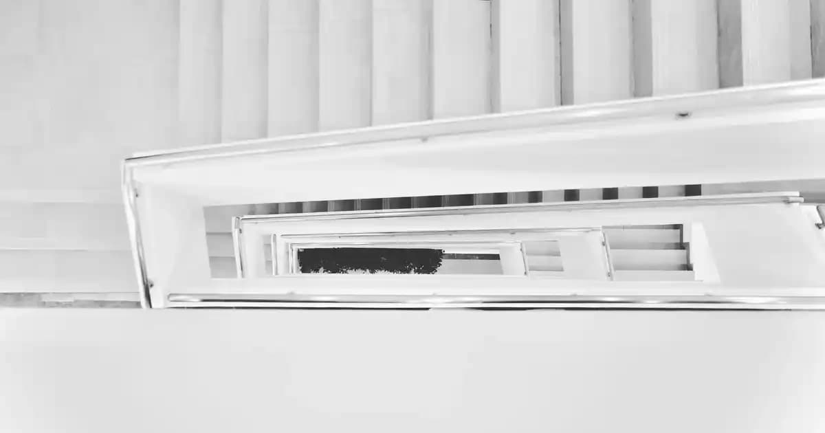 Keratolitik Kremler: Cilt Yenileme ve Sorun Çözümünde Etkili Kullanım Rehberi