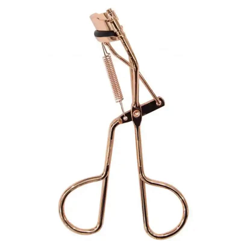 Kirpik Kıvırıcı Seçimi ve Kullanımıyla Gözlere Çekicilik Katma Rehberi