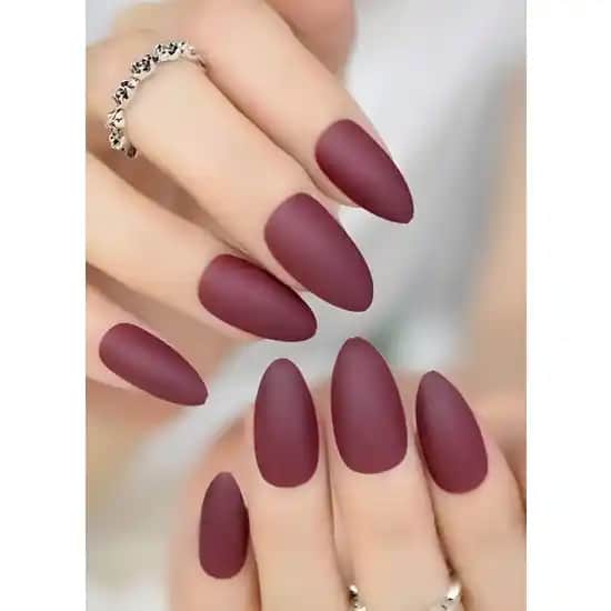 Kısa Takma Tırnak Nedir ve Günlük Hayatta Pratik Kullanım İpuçları