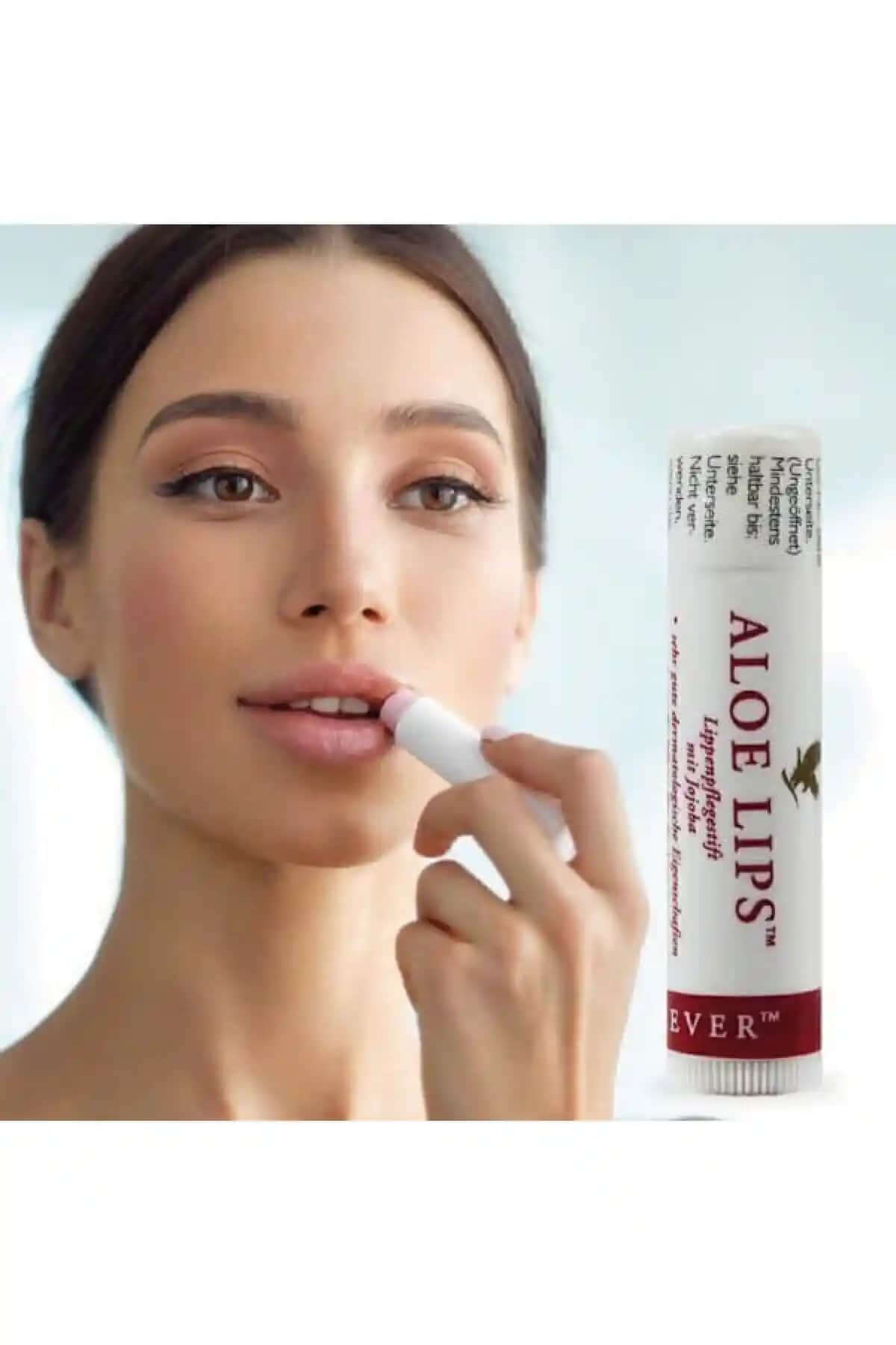 Kolalı Dudak Nemlendiricisi: Günlük Dudak Bakımında Yenilikçi ve Ferahlatıcı Çözüm