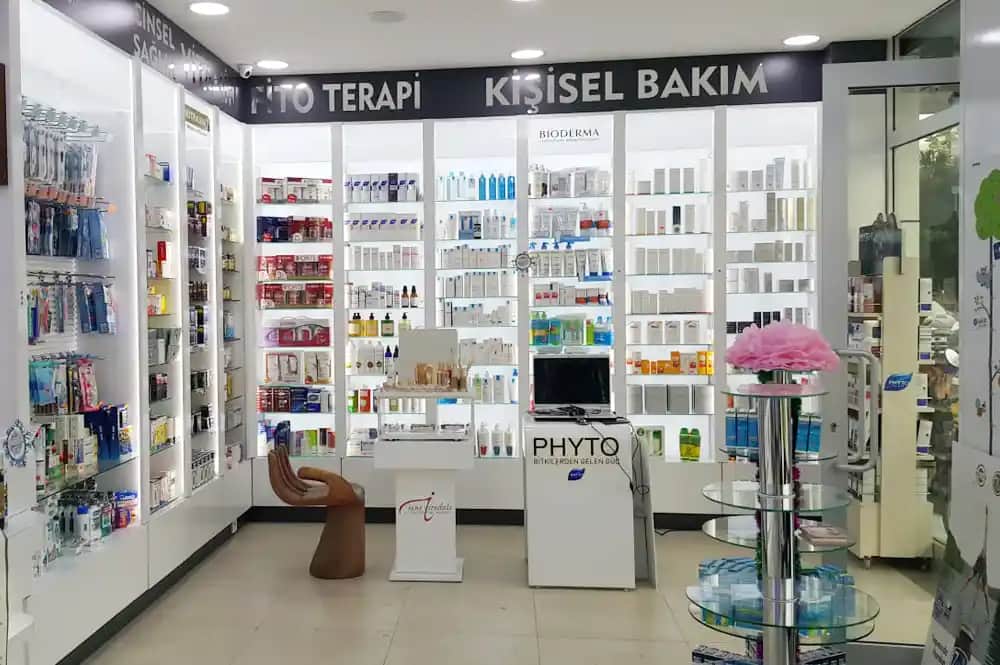 Kozmetik ve Kişisel Bakımda Güvenilir Eczane Seçimi ve Kalite Standartları