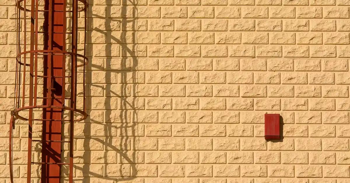 La Roche-Posay Rosaliac CC Krem: Hassas ve Kızarıklık Eğilimli Ciltler İçin Günlük Koruma Çözümü