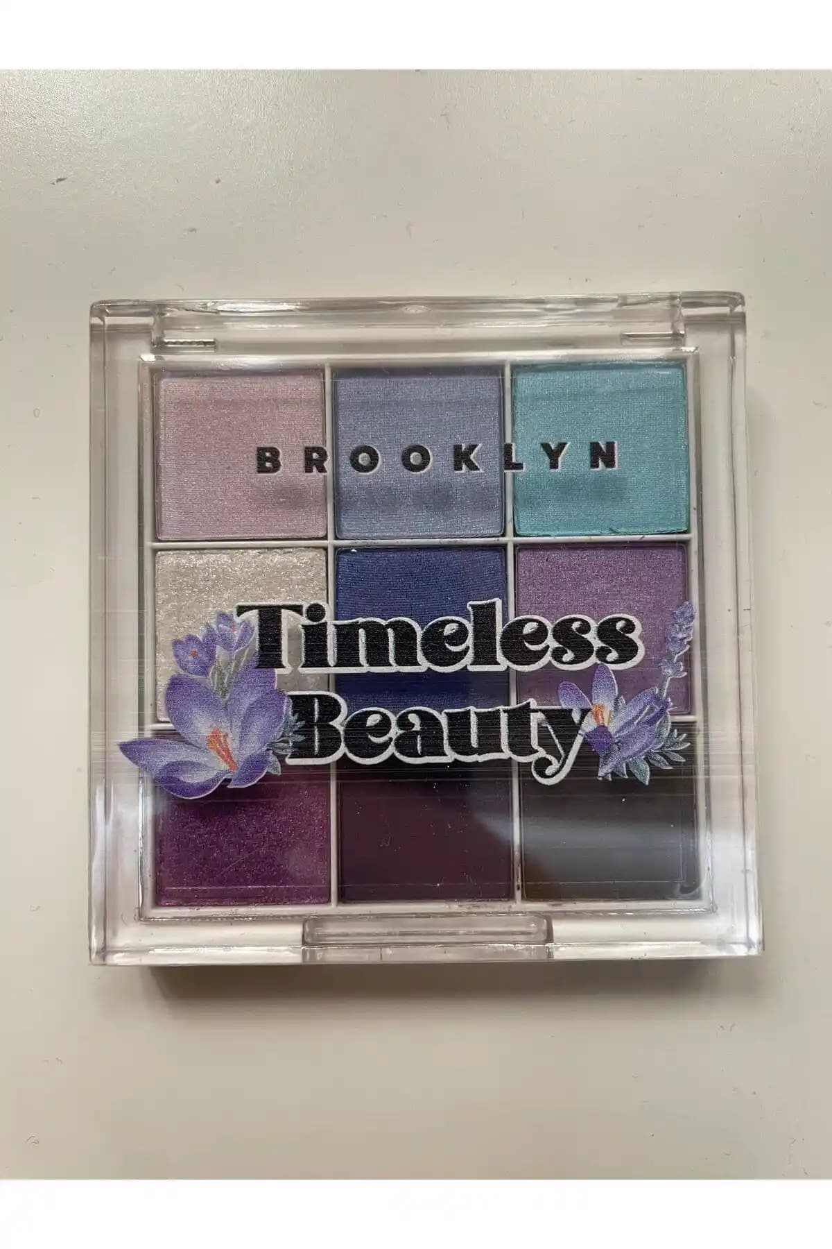 Mor Far Paletleri ile Göz Makyajında Trendleri Yakalayın ve Kendinizi İfade Edin