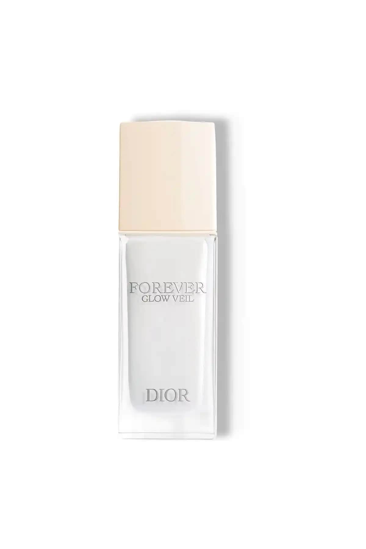 Parlak Makyaj Bazı Nedir ve Doğru Kullanım İpuçlarıyla Işıltılı Görünüm Sağlama