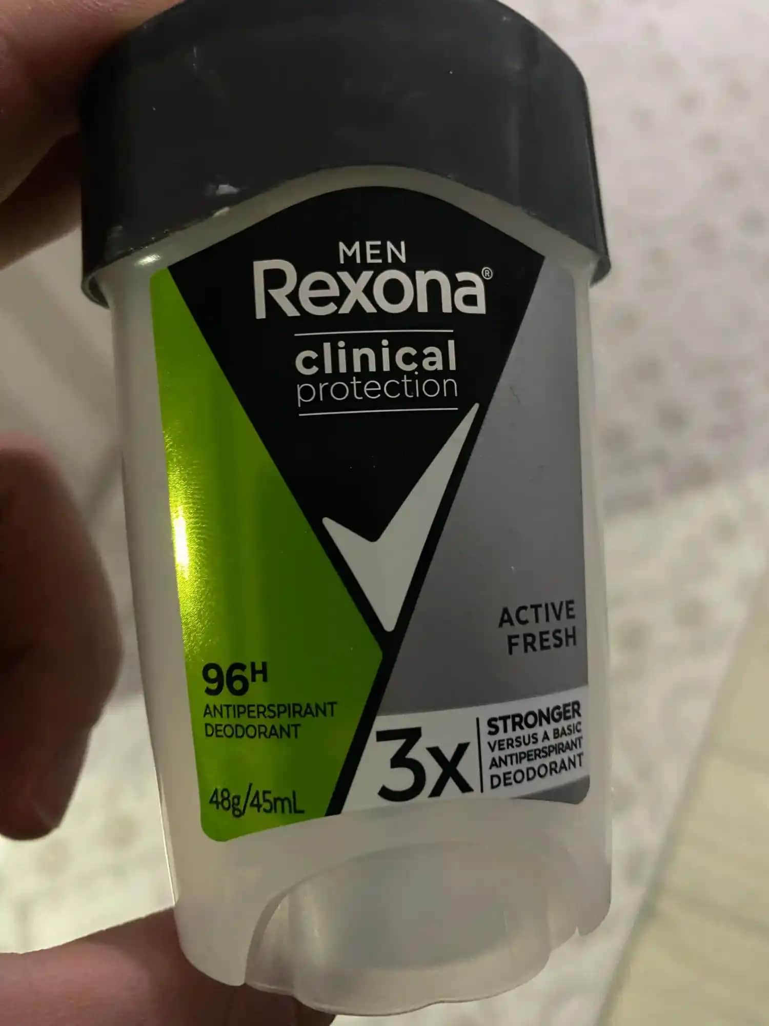 Rexona Erkek Koltuk Altı Deodorantları: Günlük Koruma ve Güvenilirlik Sağlayan Seçenekler