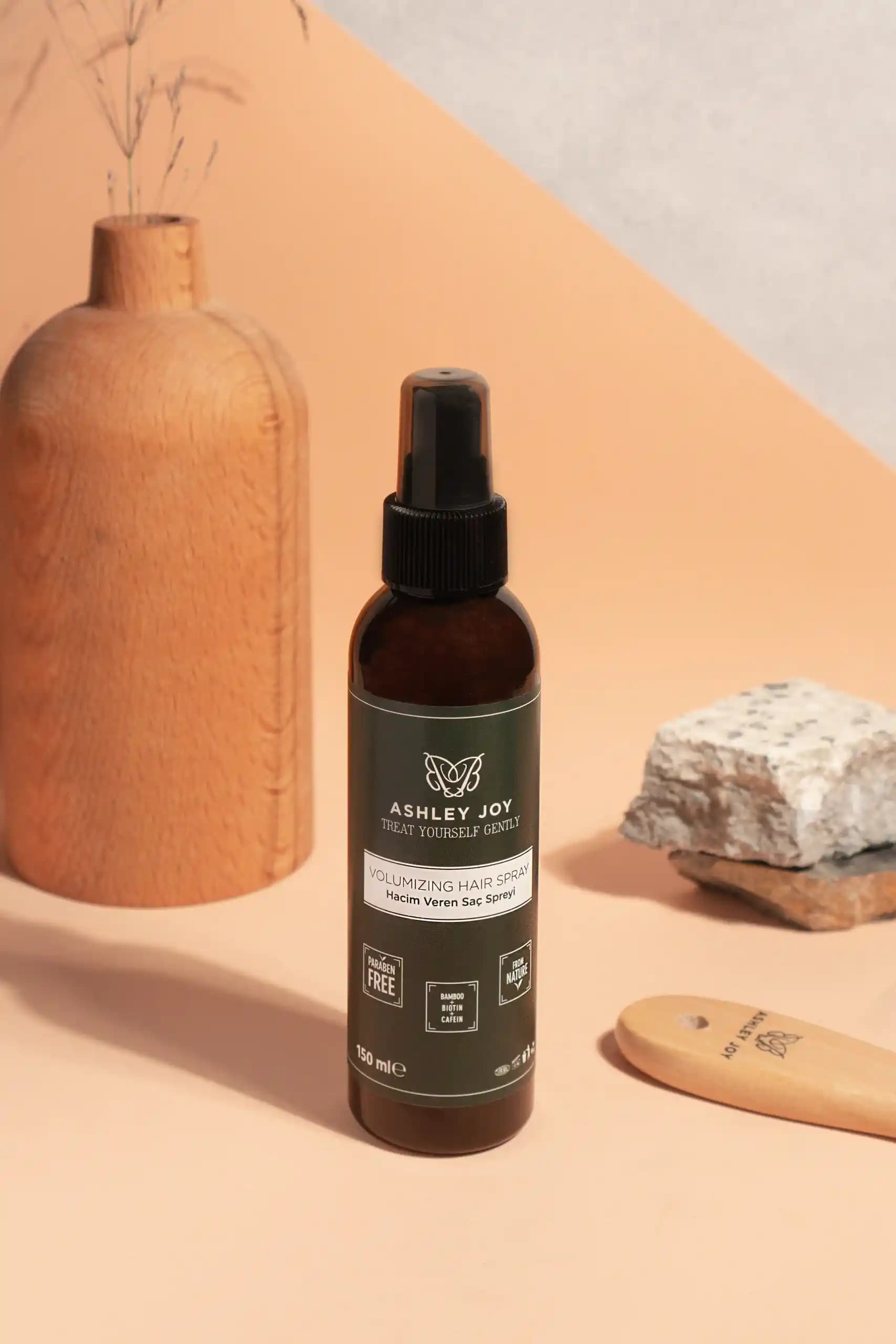 Saça Hacim Veren Spreyler: Dolgun ve Canlı Saçlar İçin En İyi Çözümler