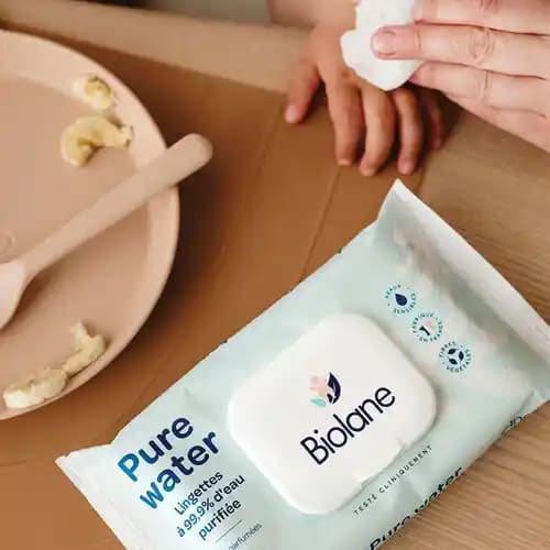 Saf Su İçeren Islak Mendiller: Günlük Temizlik ve Hijyen İçin Güvenilir Seçenekler