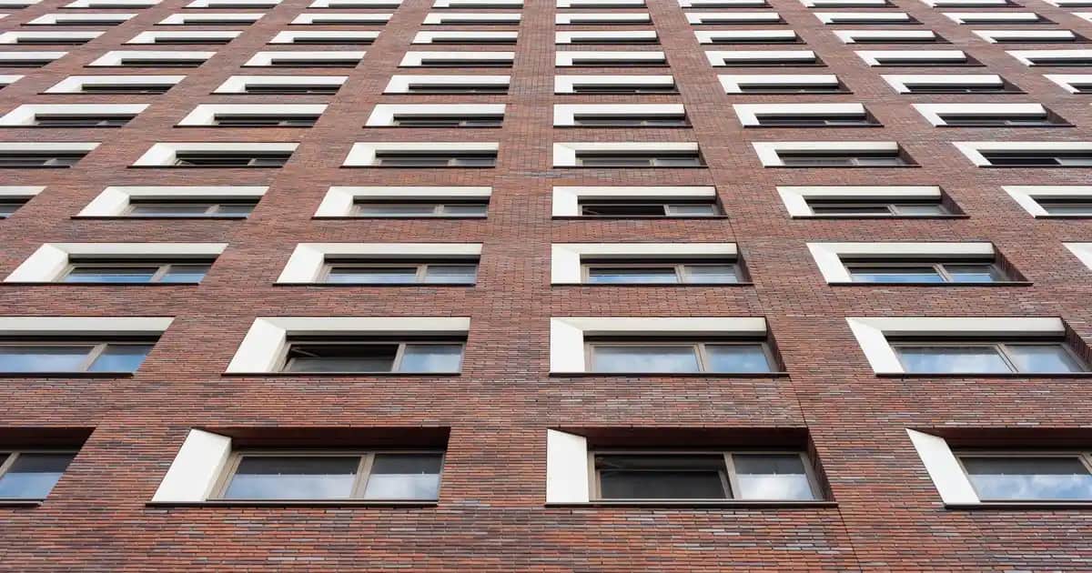 Sarı Rimmel Nedir, Nasıl Kullanılır ve Makyajda Yaratıcı Fikirler