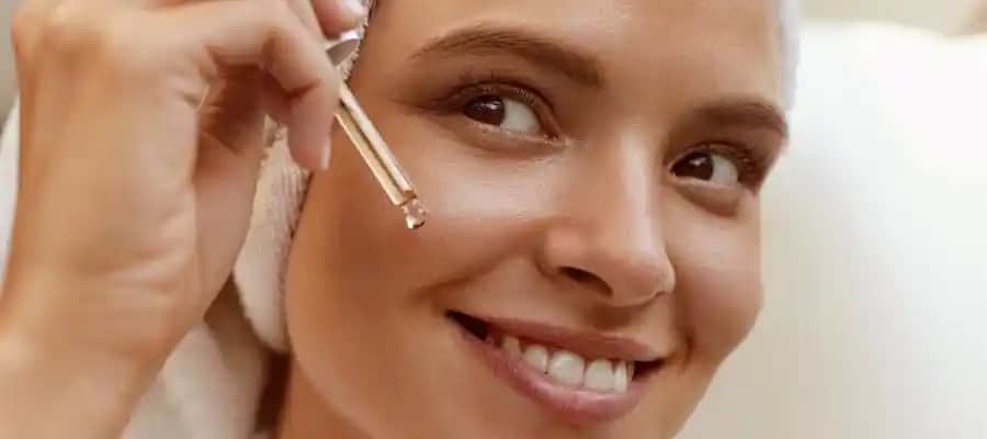 T Bölgesi Yağlı Ciltler İçin Etkili Bakım ve Güzellik Sırları