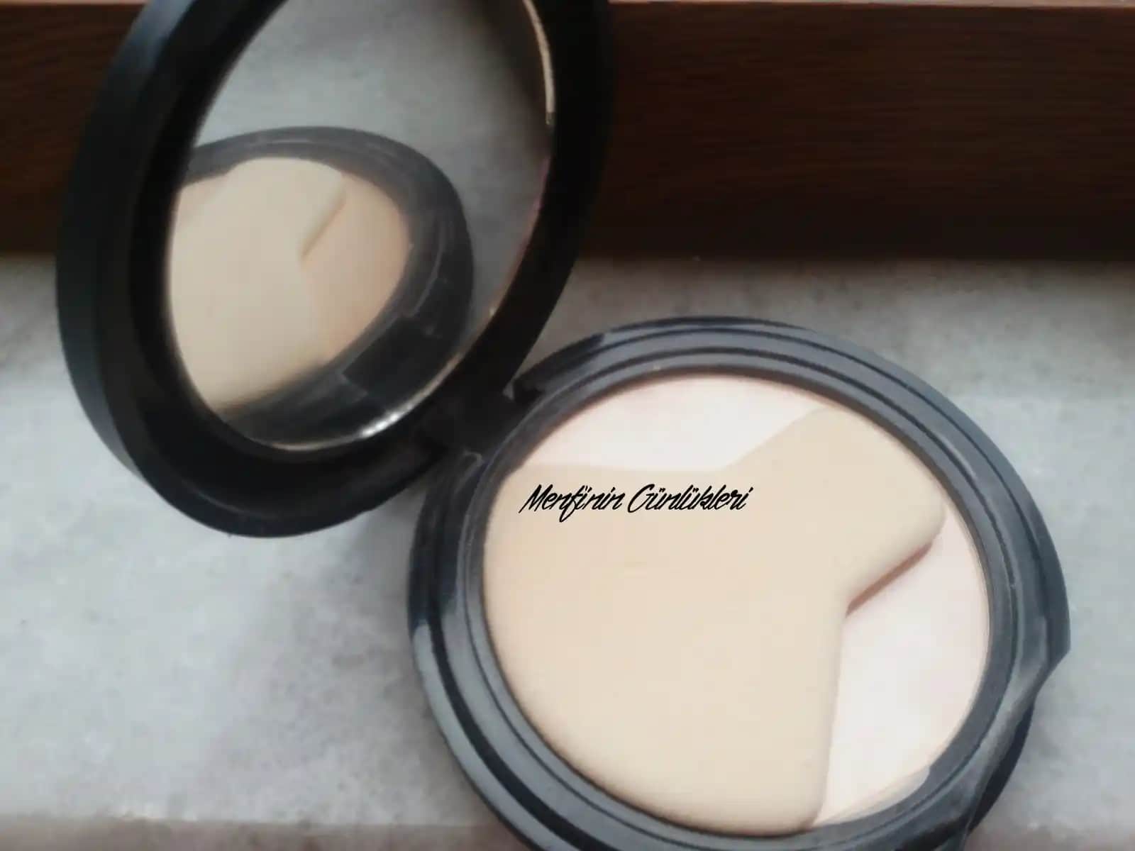 Uygun Fiyatlı Pudra Seçenekleri ve Güzellik Rutini İçin En İyi Alternatifler