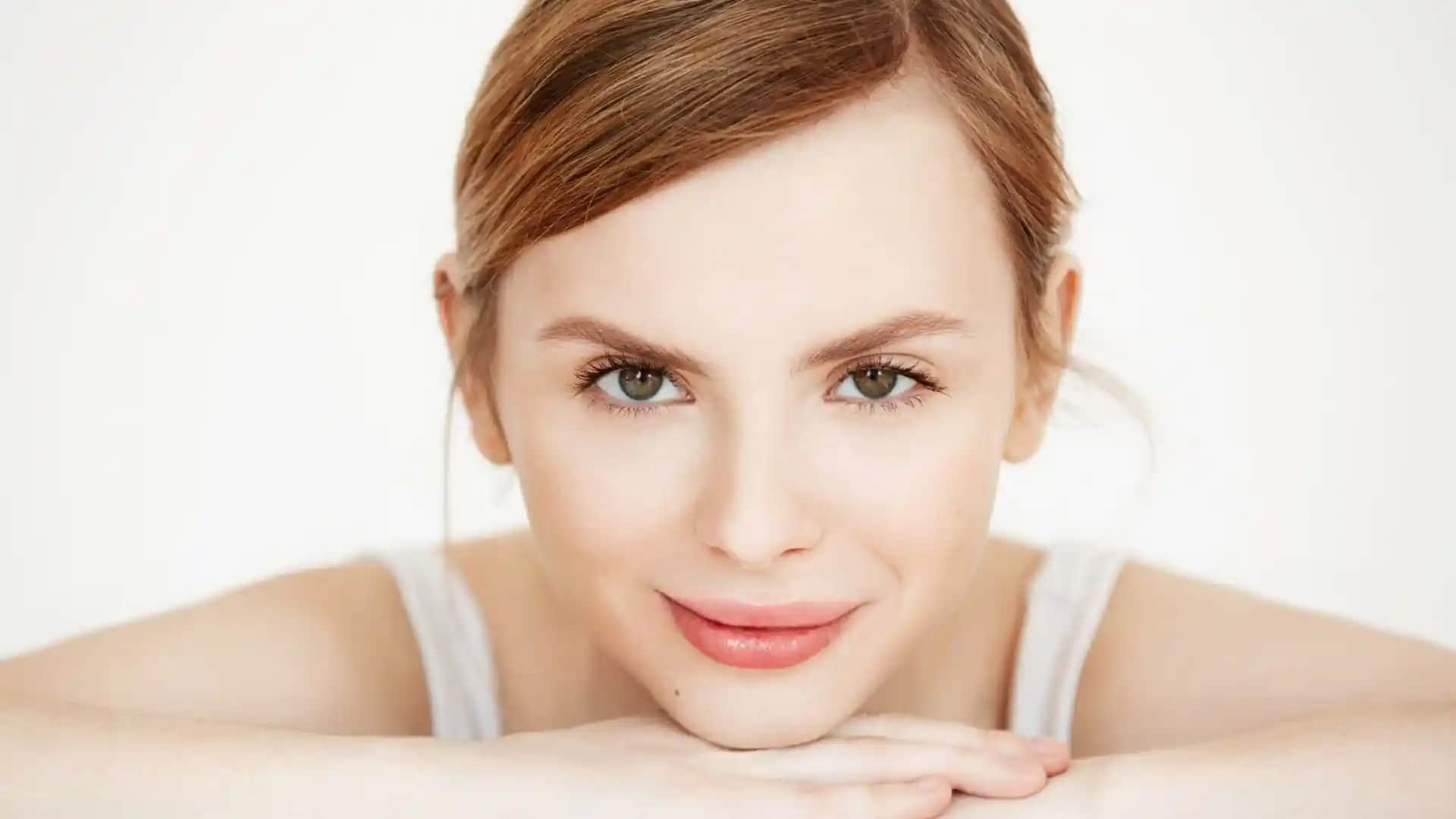 Yüzü Sıkılaştırmak İçin Doğal ve Etkili Yöntemler ve Profesyonel Çözümler