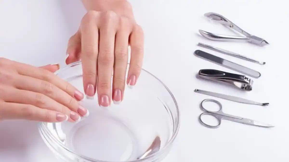 Kozmetik Dünyasında Manikür Malzemeleri: Temel Bilgiler ve En İyi Seçenekler