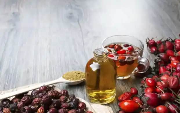 Kuşburnu Çekirdeği Yağının Kozmetikteki Faydaları ve Kullanım İpuçları