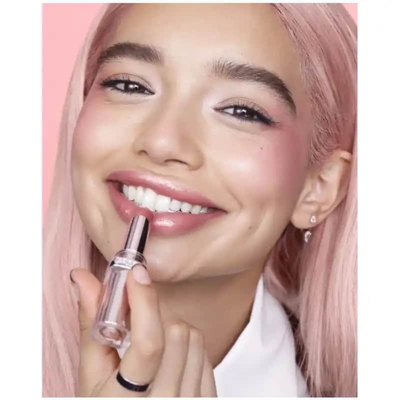 L'Oréal Glow Paradise 191 Nude Heaven: Doğal Güzellik ve Parlaklık Sunan Dudak Rengi