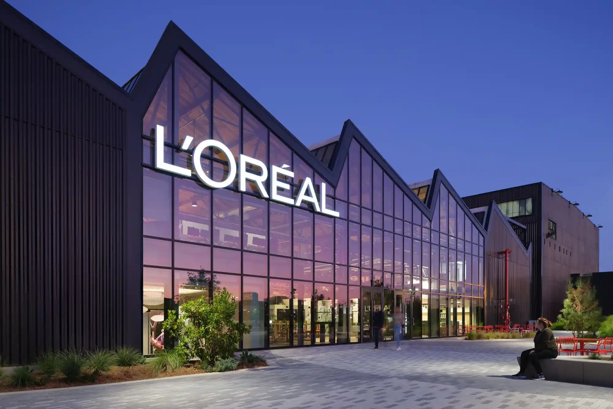 L'Oréal Güzellik Sektöründe İnovasyon ve Sürdürülebilirlik Lideri Olmaya Devam Ediyor