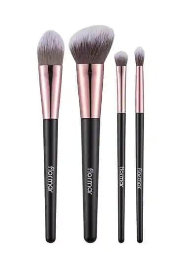 Makyaj Fırça Setleri Seçimi ve Kullanımı: Güzelliğin Anahtarı Profesyonel ve Günlük Kullanım