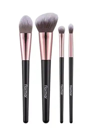 Makyaj Fırça Setleri Seçimi ve Kullanımı: Güzelliğin Anahtarı Profesyonel ve Günlük Kullanım