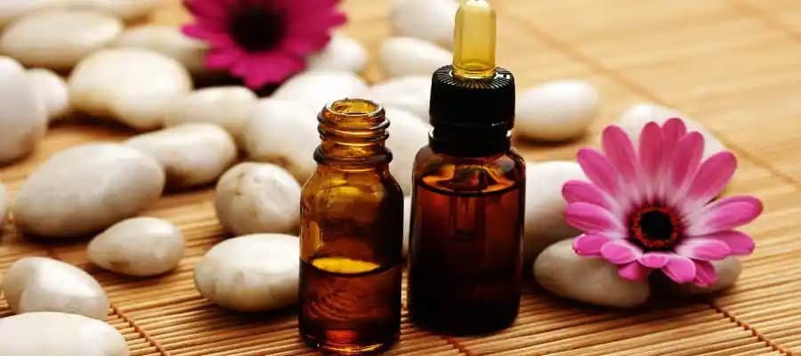 Masaj Yağları Nedir? Doğru Seçim ve Kullanım İpuçlarıyla Cilt ve Ruh Sağlığınızı Destekleyin