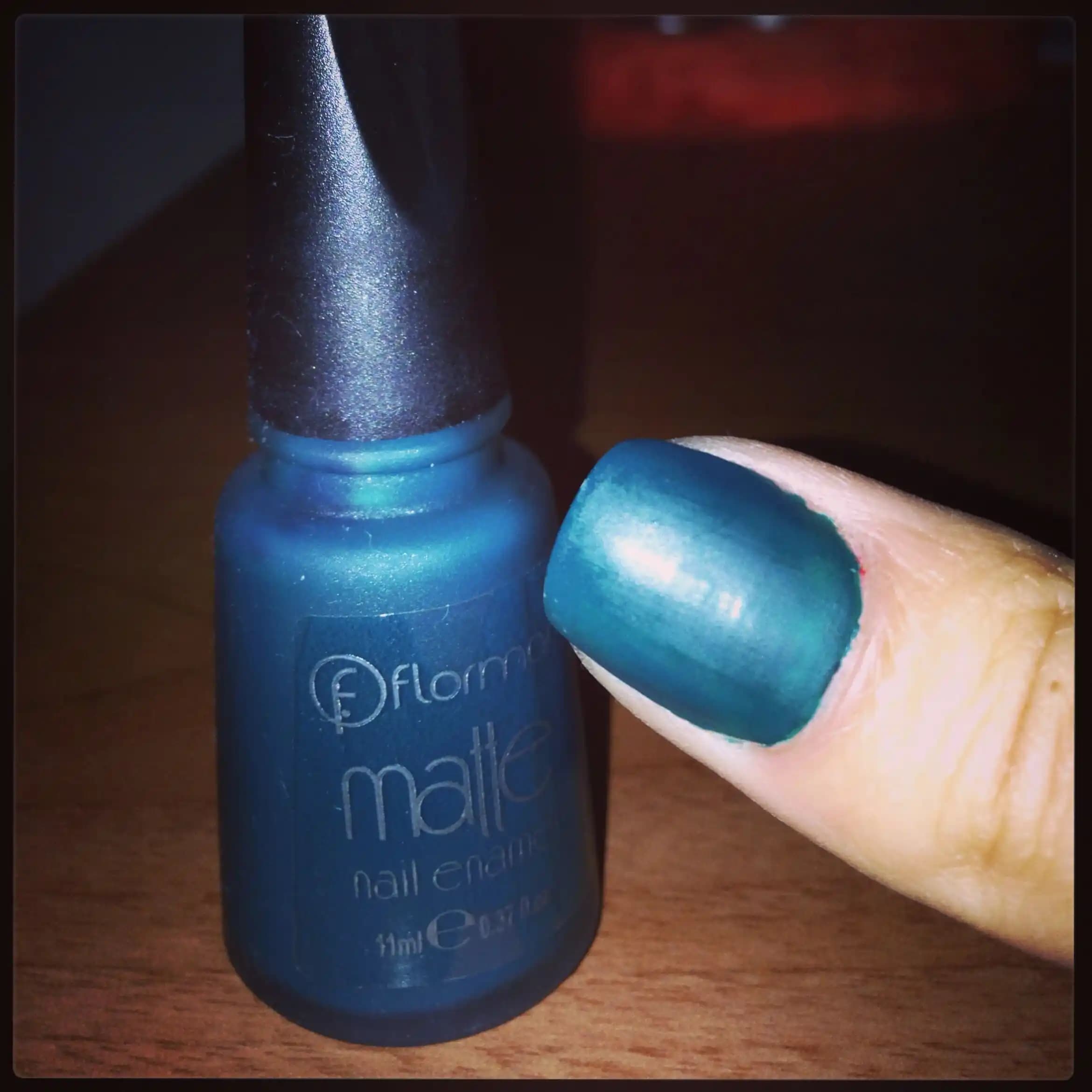 Mat Yeşil Oje Trendleri ve Kullanım İpuçlarıyla Şık ve Modern Tırnaklar