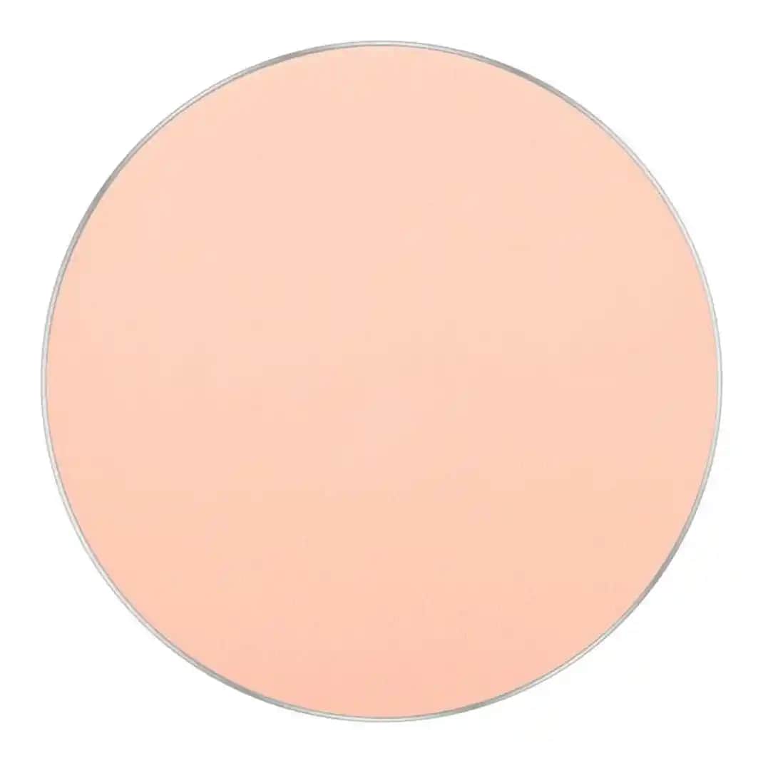 Matlaştırıcı Pudra Nedir ve Makyajda Doğru Kullanım İpuçları