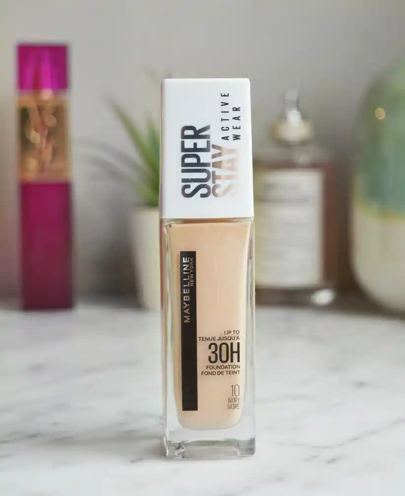 Maybelline Köpük Fondöten: Hafif ve Doğal Görünüm İçin Günlük Makyaj Seçeneği